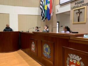 Murilo Jácomo recebe a visita de alunos da Escola Juventina