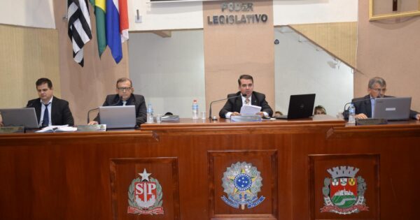 Câmara Municipal de Monte Alto aprova criação de novos cargos
