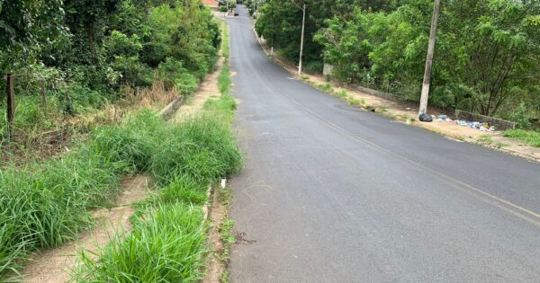 Ponte que liga os bairros Jardim Esperança e Jardim Canaã