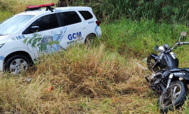 Guarda Civil Municipal de Monte Alto localiza motocicleta em terreno próximo à represa