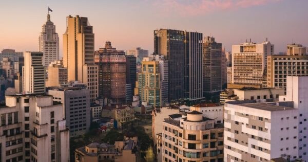 PIB paulista tem crescimento de 2,3% nos primeiros cinco meses do ano