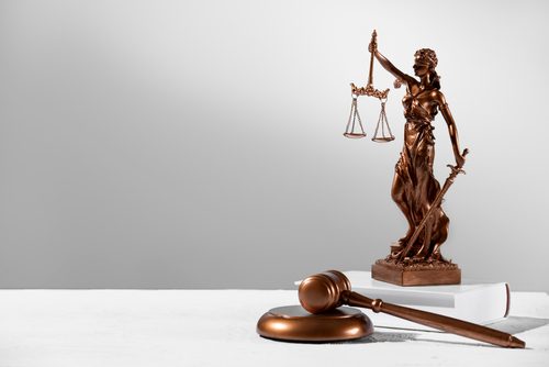 Direito: O Conjunto de Regras para uma Sociedade Justa
