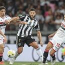 São Paulo pega Galo em tarde de apresentações no Morumbi