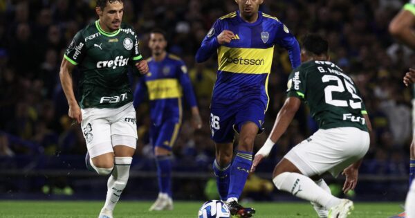 Corinthians e Palmeiras vivem momento decisivo na temporada