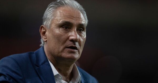 Tite promete, não cumpre, e é o novo técnico do Fla